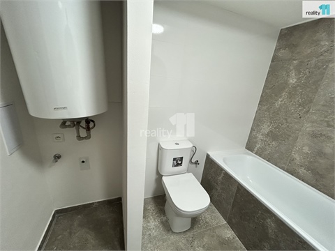 Prodej bytu 3kk, 72 m² 8