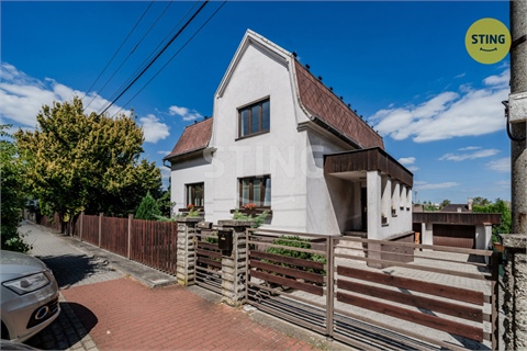 Prodej rodinného domu, 250 m² 0