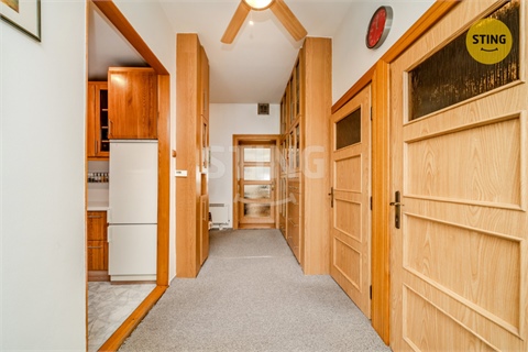 Prodej rodinného domu, 250 m² 8