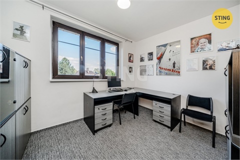 Prodej rodinného domu, 250 m² 12