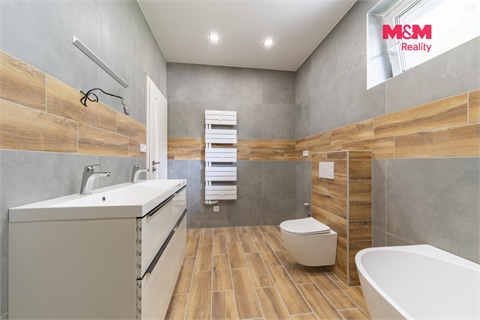 Prodej rodinného domu, 77 m² 2