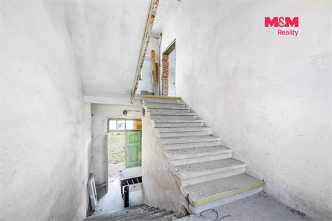 Prodej komerčního objektu, 1 300 m² 20