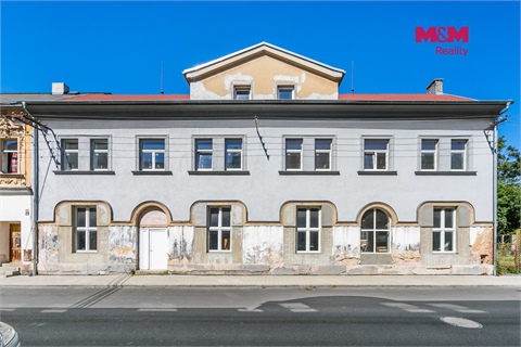 Prodej komerčního objektu, 1 300 m² - 0