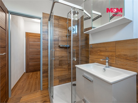 Prodej rodinného domu, 130 m² - 12