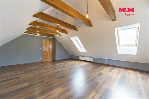 Prodej rodinného domu, 110 m² - 24