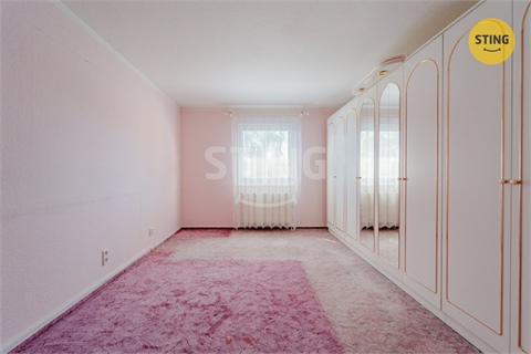 Prodej rodinného domu, 256 m² - 14