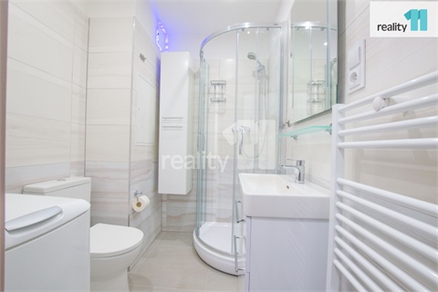 Pronájem bytu 1+1, 34 m² - 8