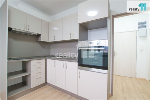 Pronájem bytu 1+1, 34 m² 2