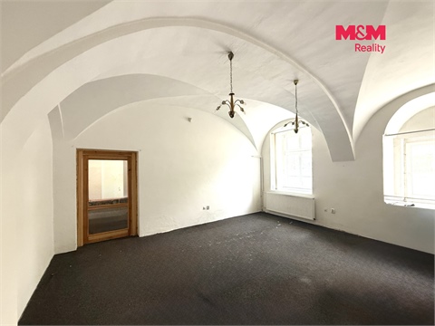 Prodej komerčního objektu, 525 m² 12
