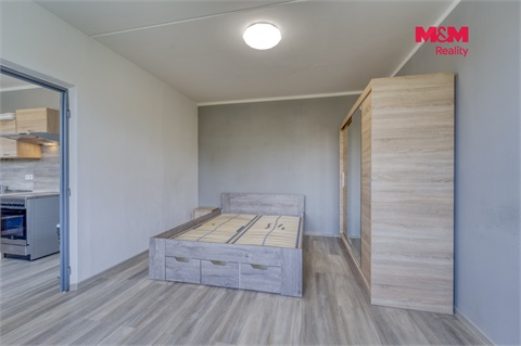 Pronájem bytu 1+1, 36 m² 12