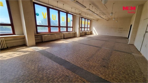 Pronájem obchodních prostor, 554 m² 4