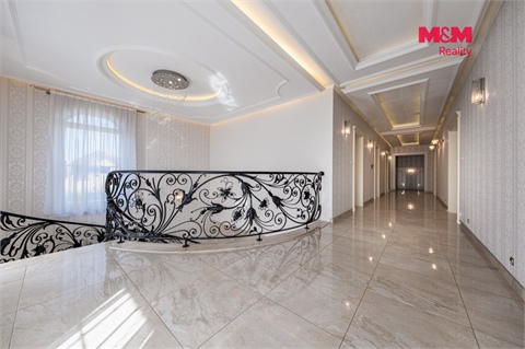 Prodej rodinného domu, 356 m² 14