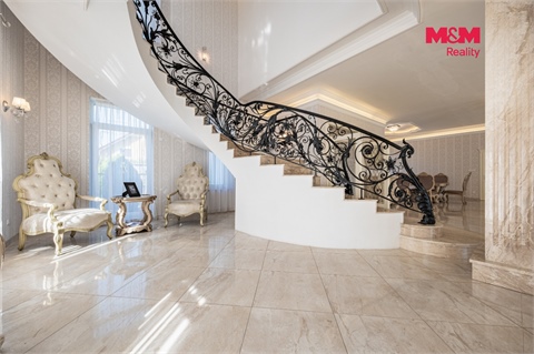 Prodej rodinného domu, 356 m² - 28