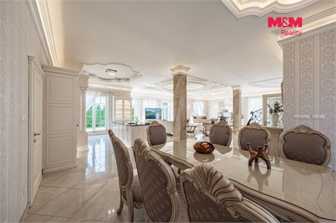 Prodej rodinného domu, 356 m² - 6