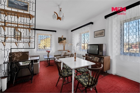 Prodej rodinného domu, 320 m² - 6
