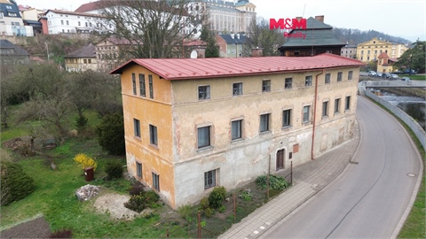 Prodej rodinného domu, 320 m² 0