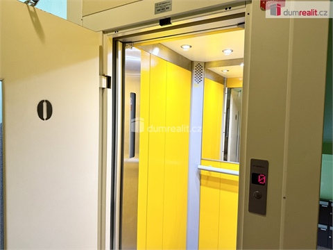 Prodej bytu 3+1, 64 m² - 20