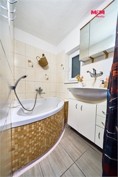 Prodej rodinného domu, 75 m² - 12