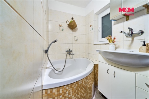 Prodej rodinného domu, 75 m² - 8