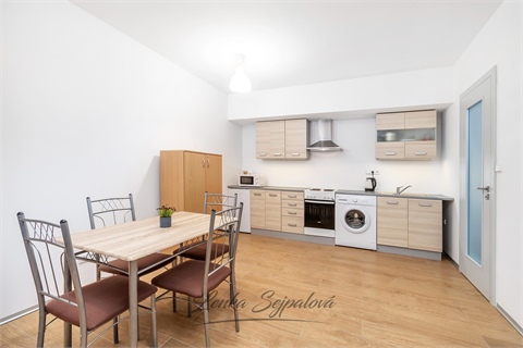 Prodej bytu 1kk, 62 m² 2
