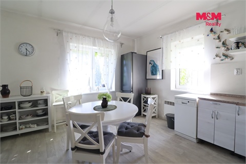 Prodej rodinného domu, 180 m² - 8