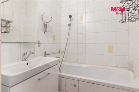Prodej bytu 3+1, 58 m² - 14