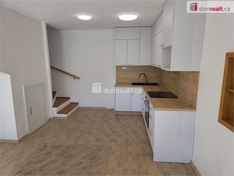 Pronájem bytu 3kk, 74 m² 2