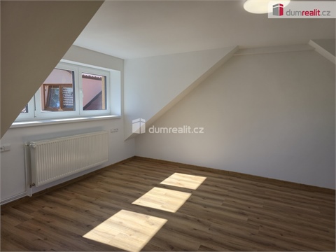 Pronájem bytu 3kk, 74 m² - 4