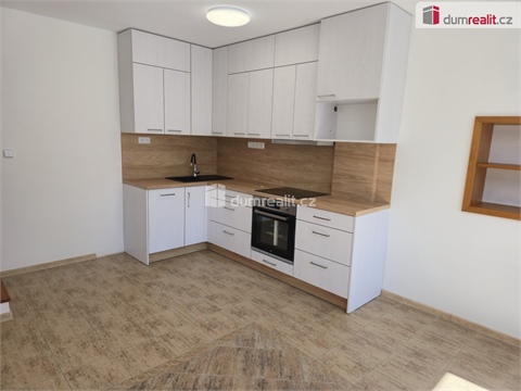 Pronájem bytu 3kk, 74 m² 0