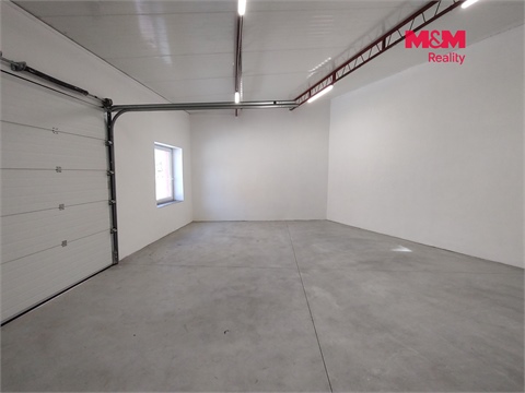 Pronájem obchodních prostor, 140 m² 2
