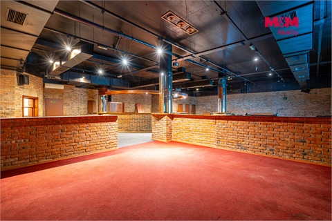 Pronájem obchodních prostor, 324 m² 2