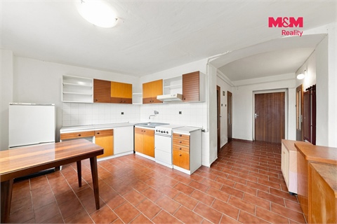 Prodej rodinného domu, 292 m² - 14