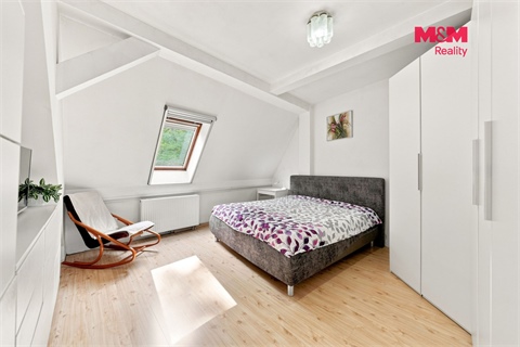 Prodej rodinného domu, 292 m² 2