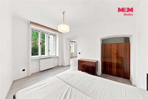 Prodej rodinného domu, 292 m² - 10