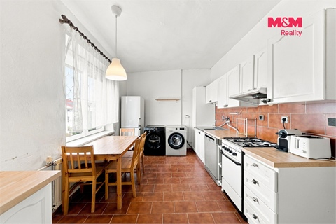 Prodej rodinného domu, 292 m² - 12