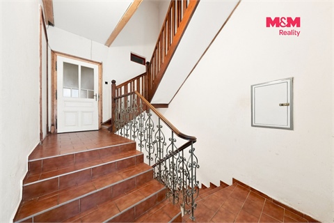 Prodej rodinného domu, 292 m² - 16