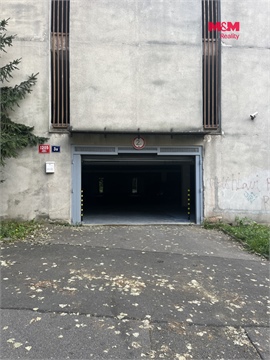 Pronájem parkovacího místa, 15 m² - 2