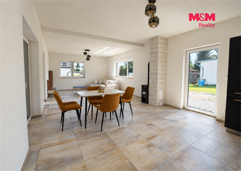 Prodej rodinného domu, 180 m² - 10