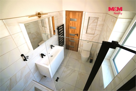 Prodej rodinného domu, 180 m² - 16
