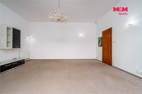 Prodej rodinného domu, 277 m² - 12