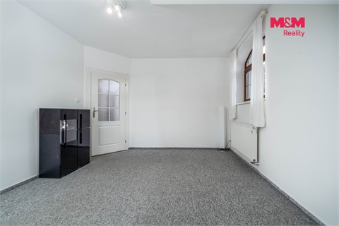 Prodej rodinného domu, 277 m² 18