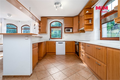 Prodej rodinného domu, 277 m² 6