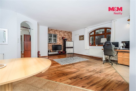 Prodej rodinného domu, 277 m² - 4