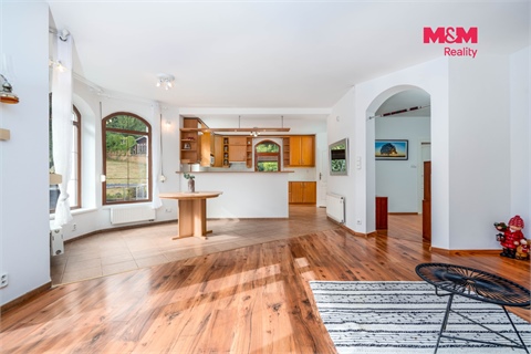 Prodej rodinného domu, 277 m² 4