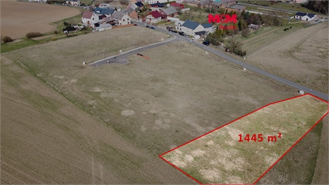 Prodej stavebního pozemku, 1 445 m² 0