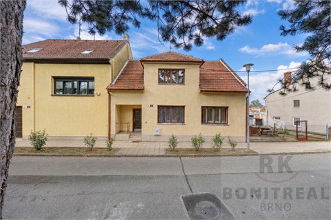 Prodej rodinného domu, 200 m² - 0
