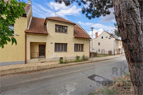 Prodej rodinného domu, 200 m² 0