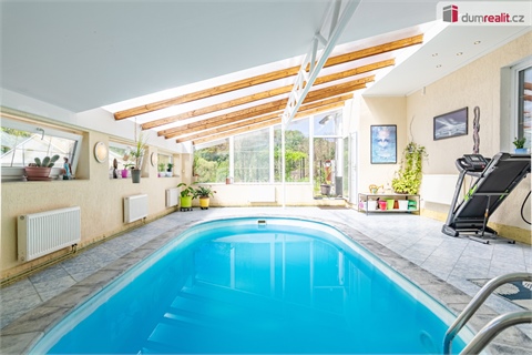 Prodej rodinného domu, 260 m² - 0