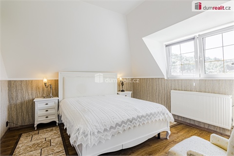 Prodej rodinného domu, 260 m² 12