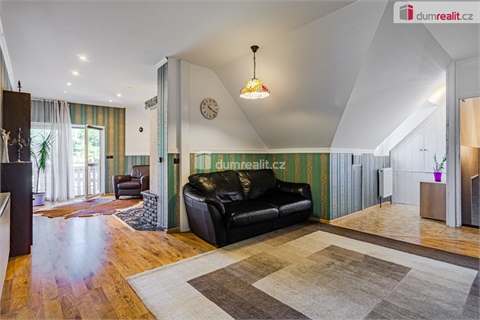 Prodej rodinného domu, 260 m² - 8